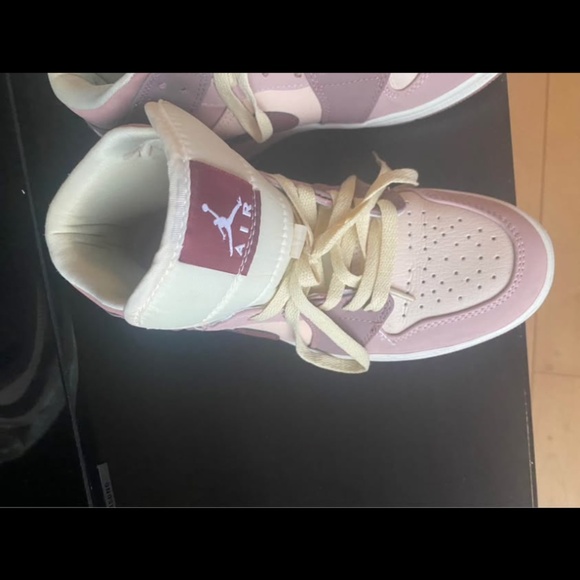 Pink Jordans Shoes - Picture 4 of 4